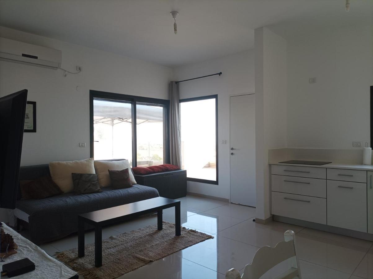 נוגה בגולן Apartment Katzrin Luaran gambar