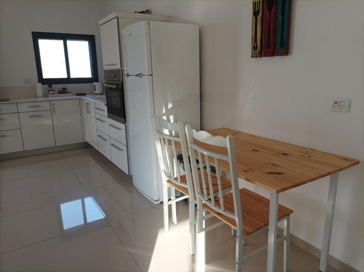 נוגה בגולן Apartment Katzrin Luaran gambar