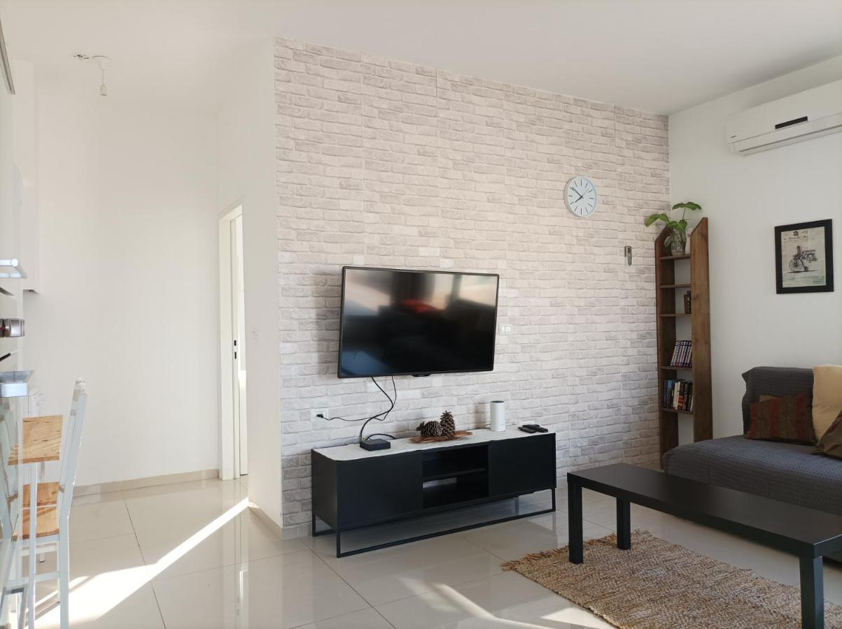נוגה בגולן Apartment Katzrin Luaran gambar